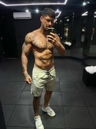 Caio Kout analisando shape